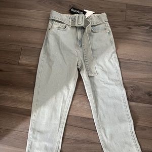 Brand new high waisted belted jeans